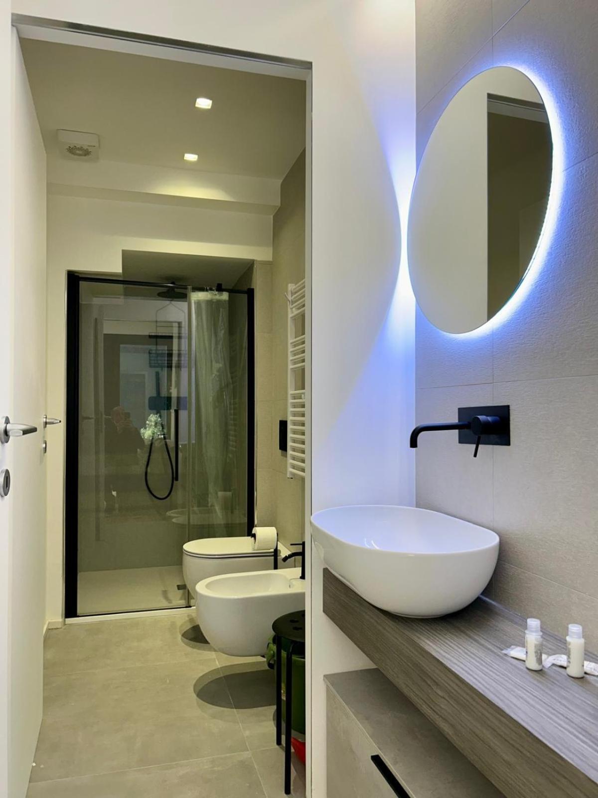 Kibilu Luxury Apt With Terrace, Isola District And Near Garibaldi Station Милан Экстерьер фото